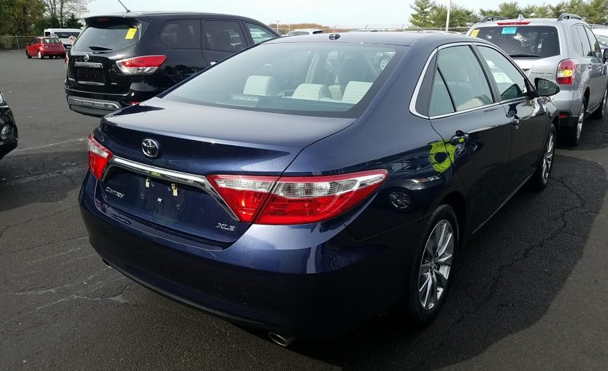2016 Toyota CAMRY V6 XLE
