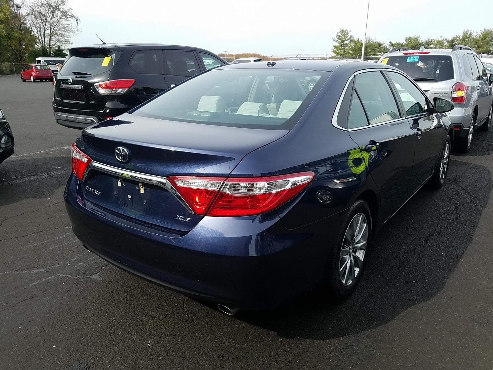 2016 Toyota CAMRY V6 XLE