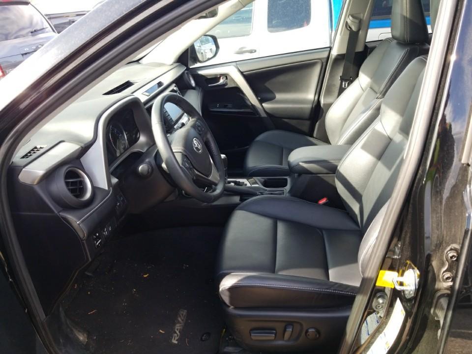 2017 Toyota RAV4 AWD LIMITED