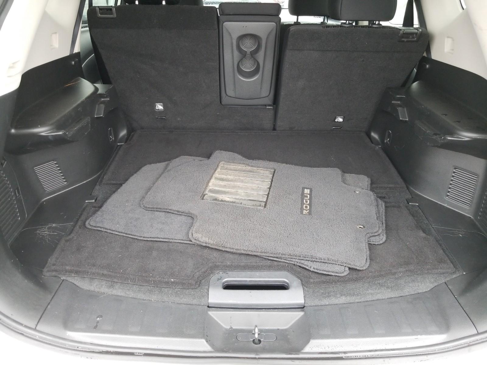 2017 Nissan ROGUE AWD 4C SV