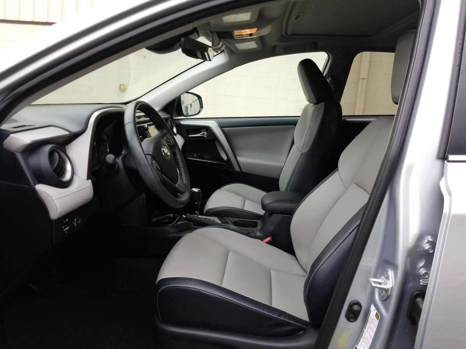 2016 Toyota RAV4 FWD LIMITED