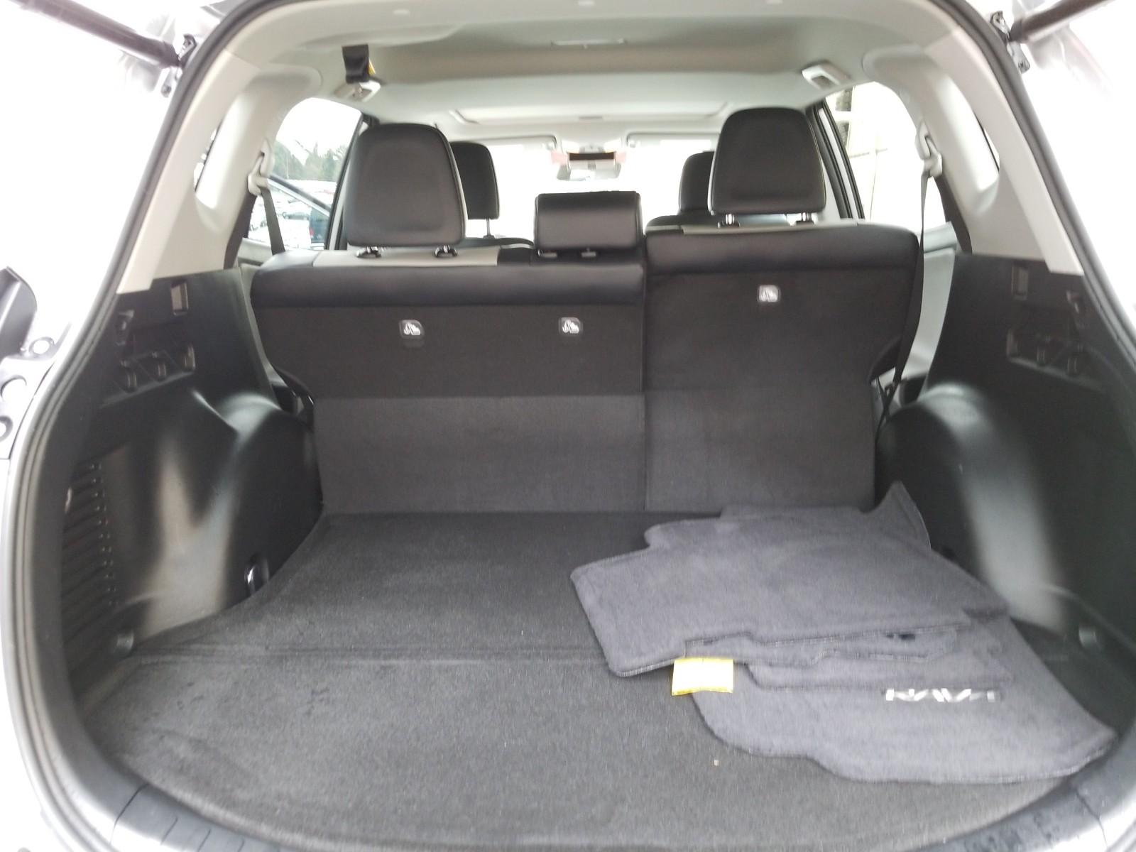 2016 Toyota RAV4 FWD LIMITED