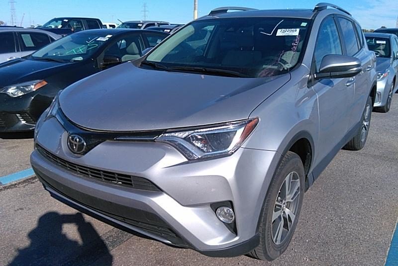 2017 Toyota RAV4 AWD XLE