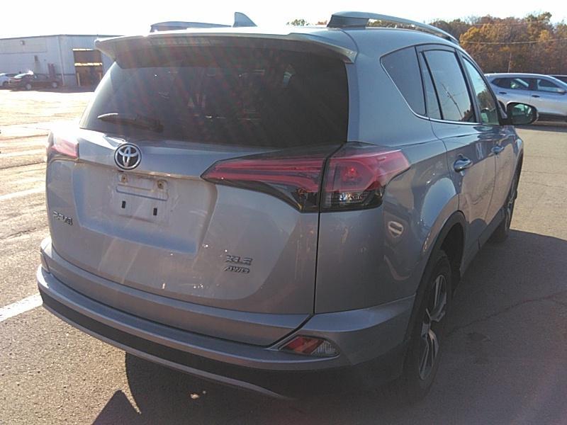 2017 Toyota RAV4 AWD XLE