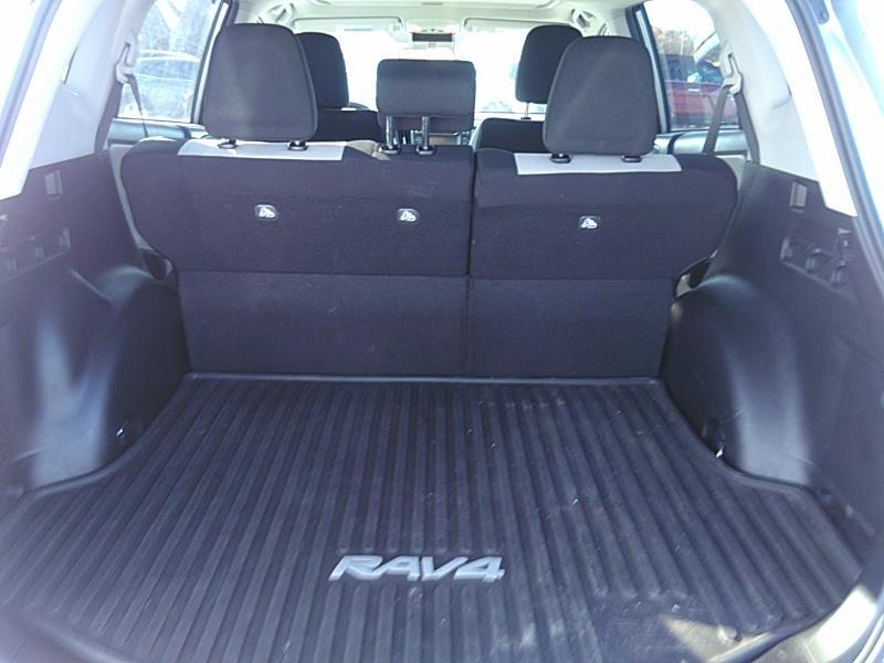 2017 Toyota RAV4 AWD XLE