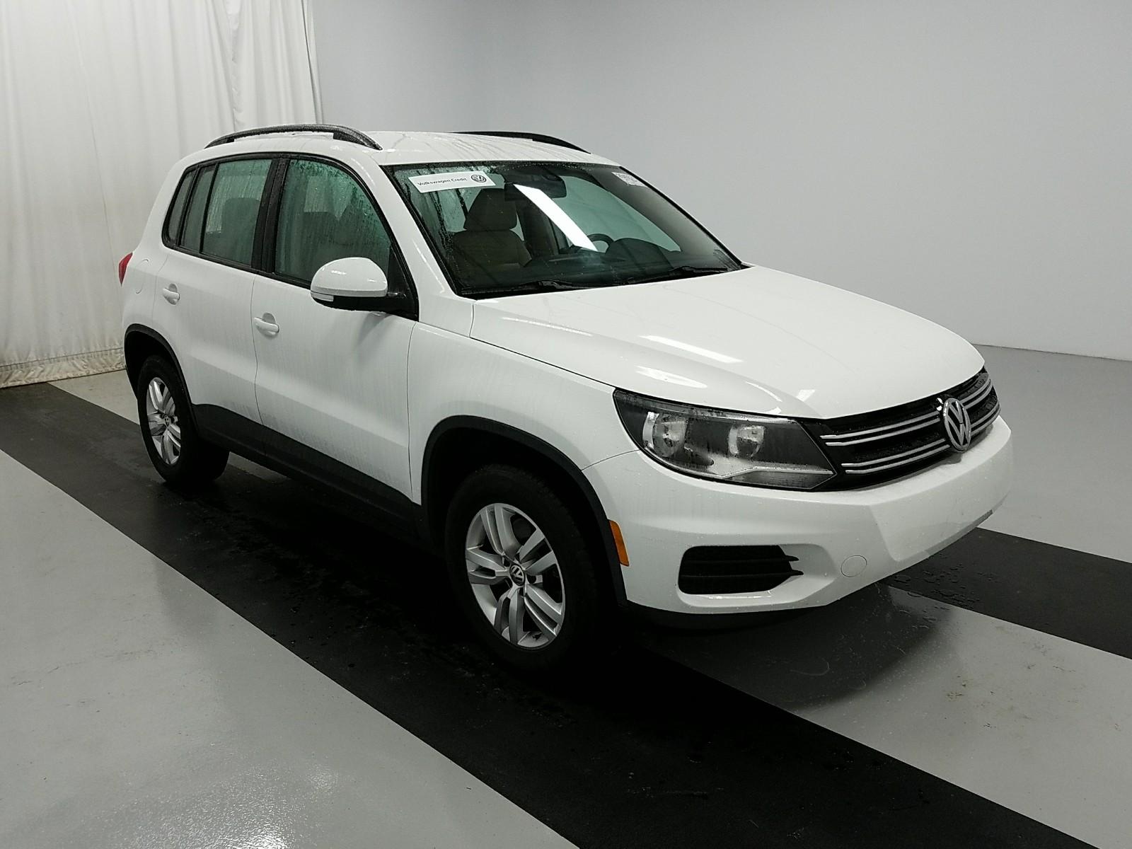 2017 Volkswagen TIGUAN FWD S