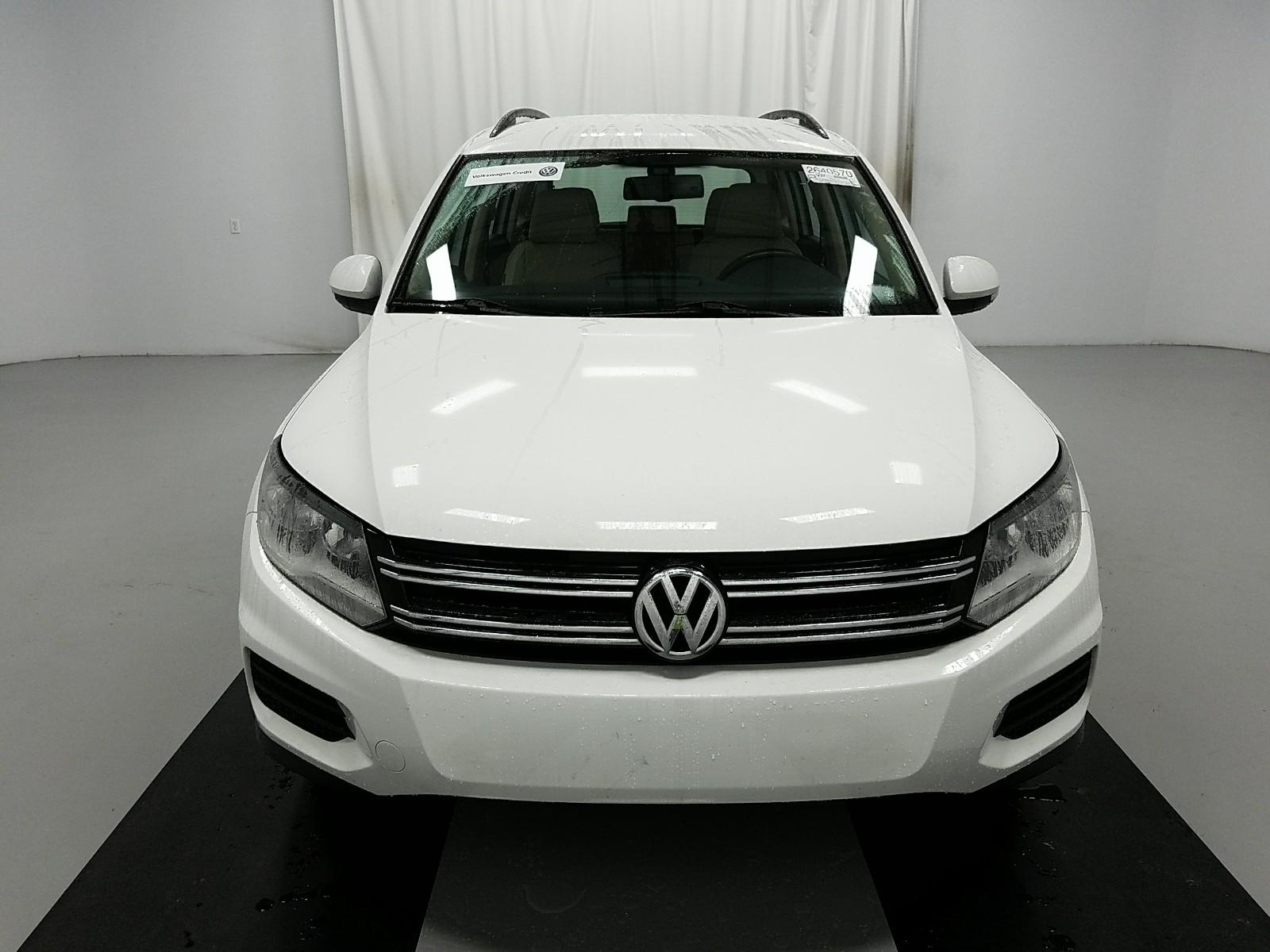 2017 Volkswagen TIGUAN FWD S