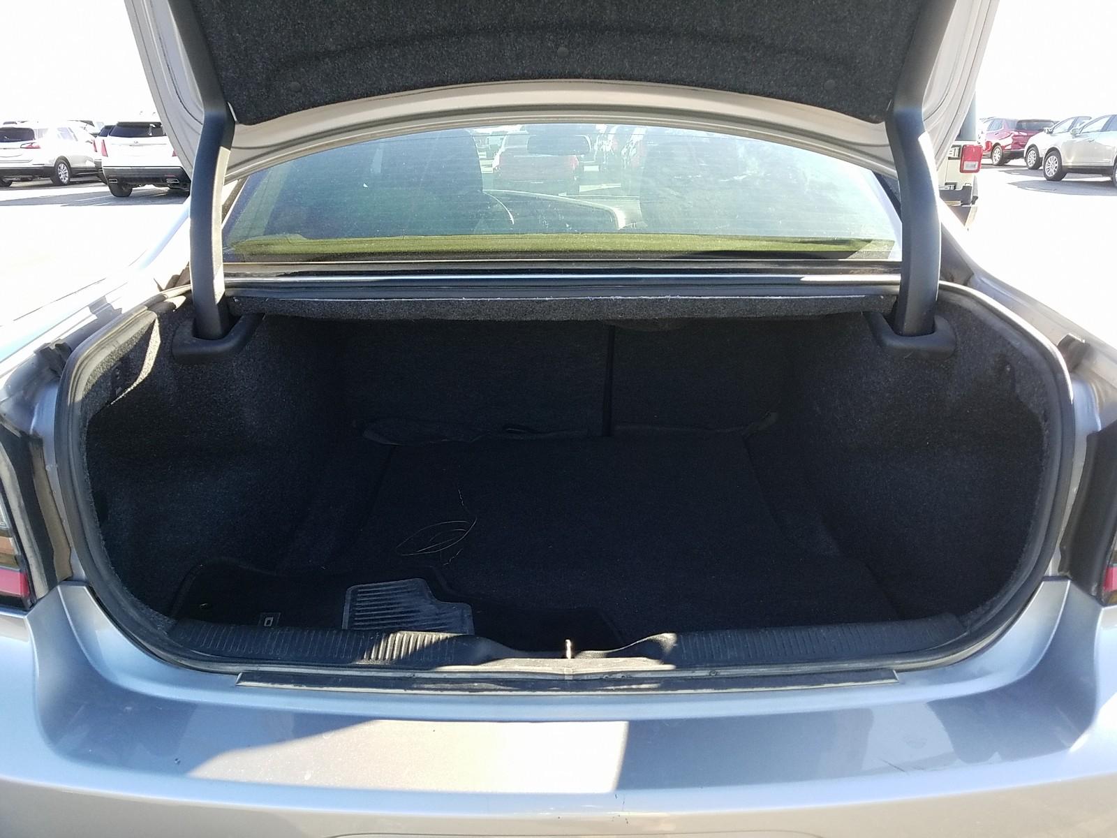 2017 Dodge CHARGER 4X2 V6 SE