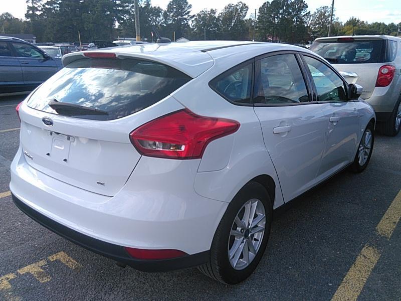 2016 Ford FOCUS FWD 4C SE