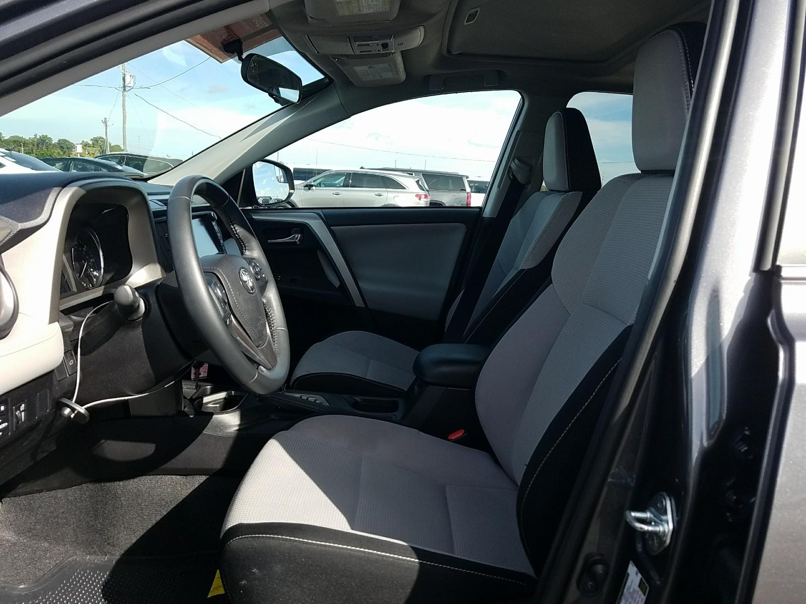 2016 Toyota RAV4 FWD XLE