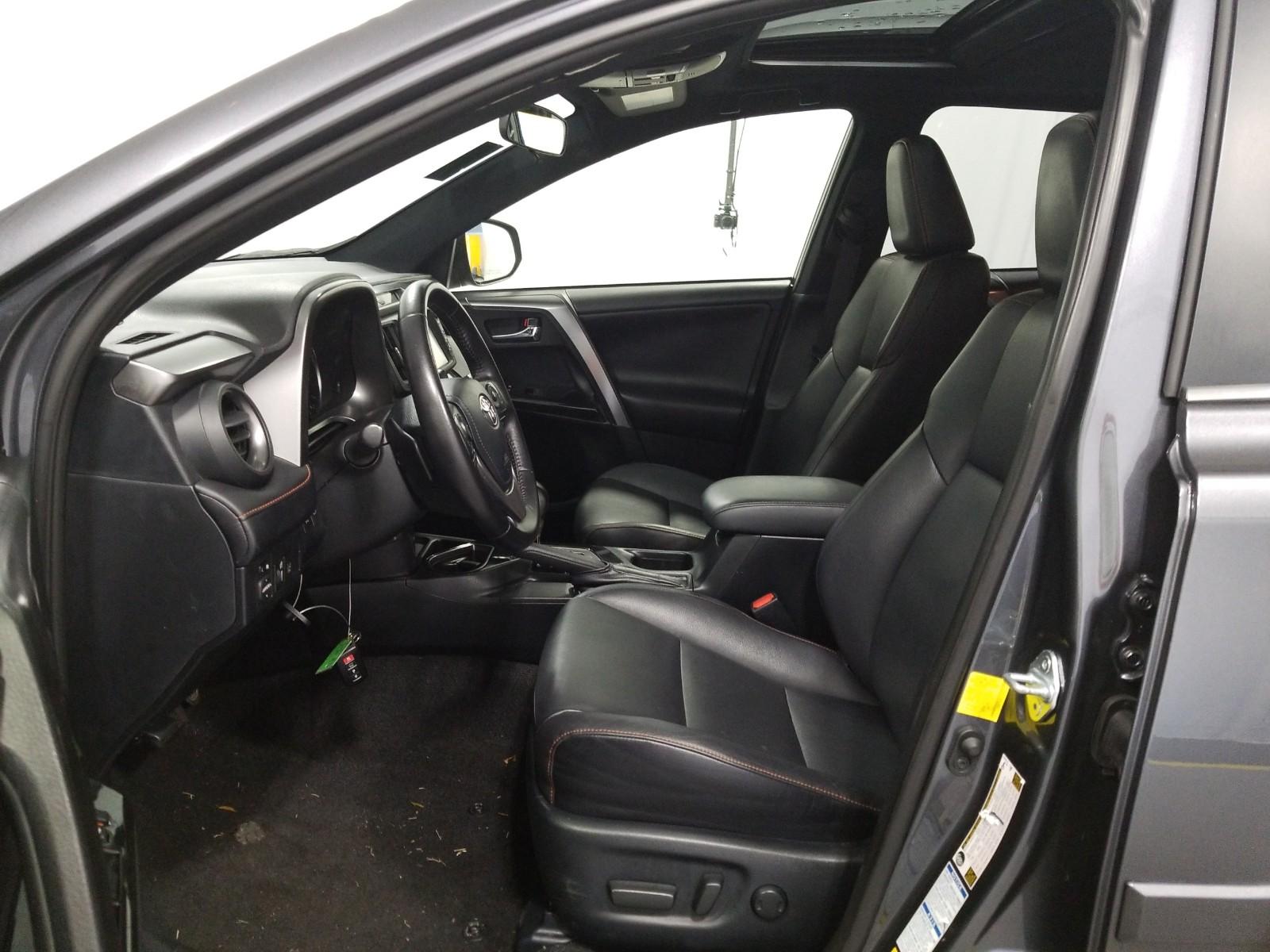 2016 Toyota RAV4 AWD SE