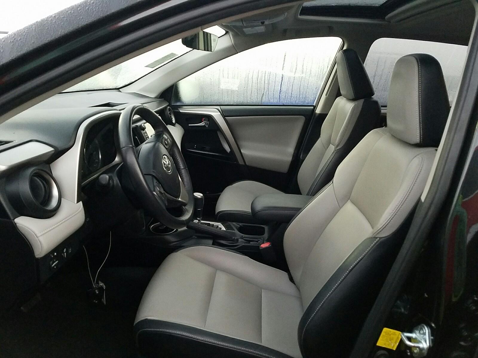 2016 Toyota RAV4 AWD LIMITED