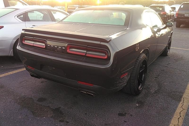 2016 Dodge CHALLENGER V8 R/T