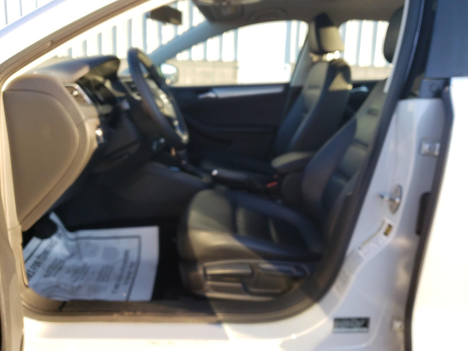 2017 Volkswagen JETTA 1.4T SE