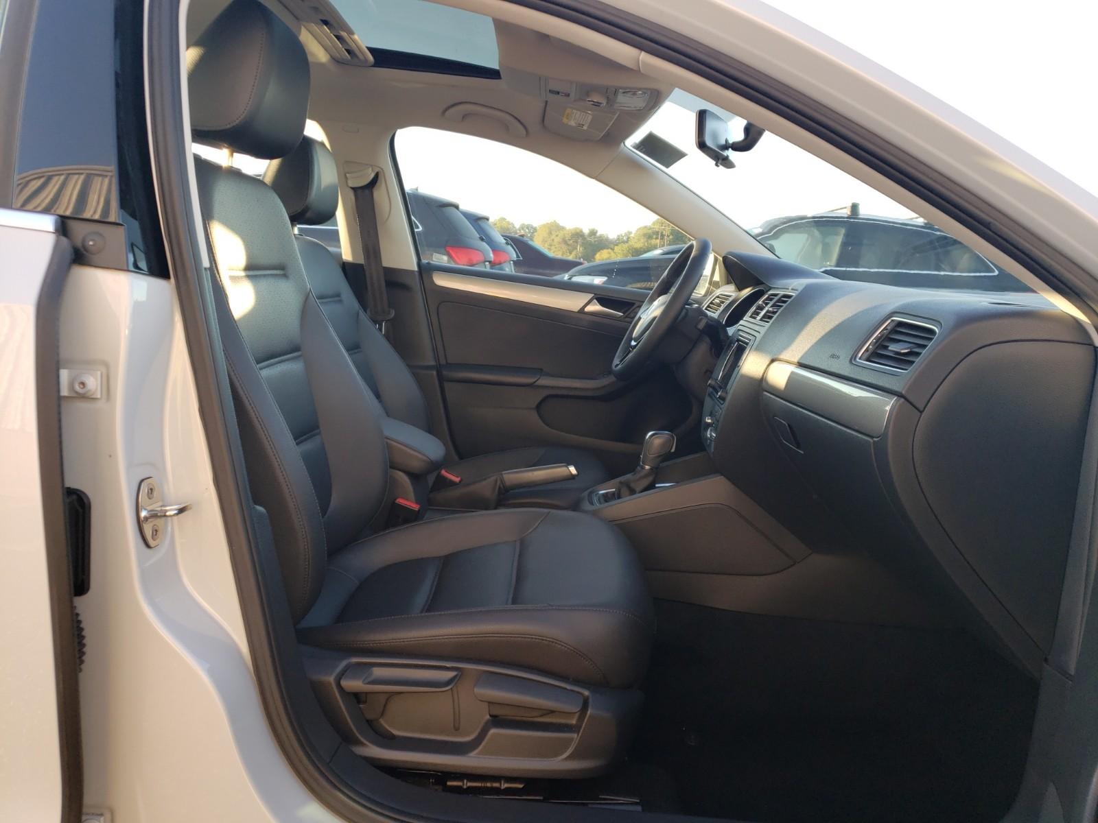 2017 Volkswagen JETTA 1.4T SE