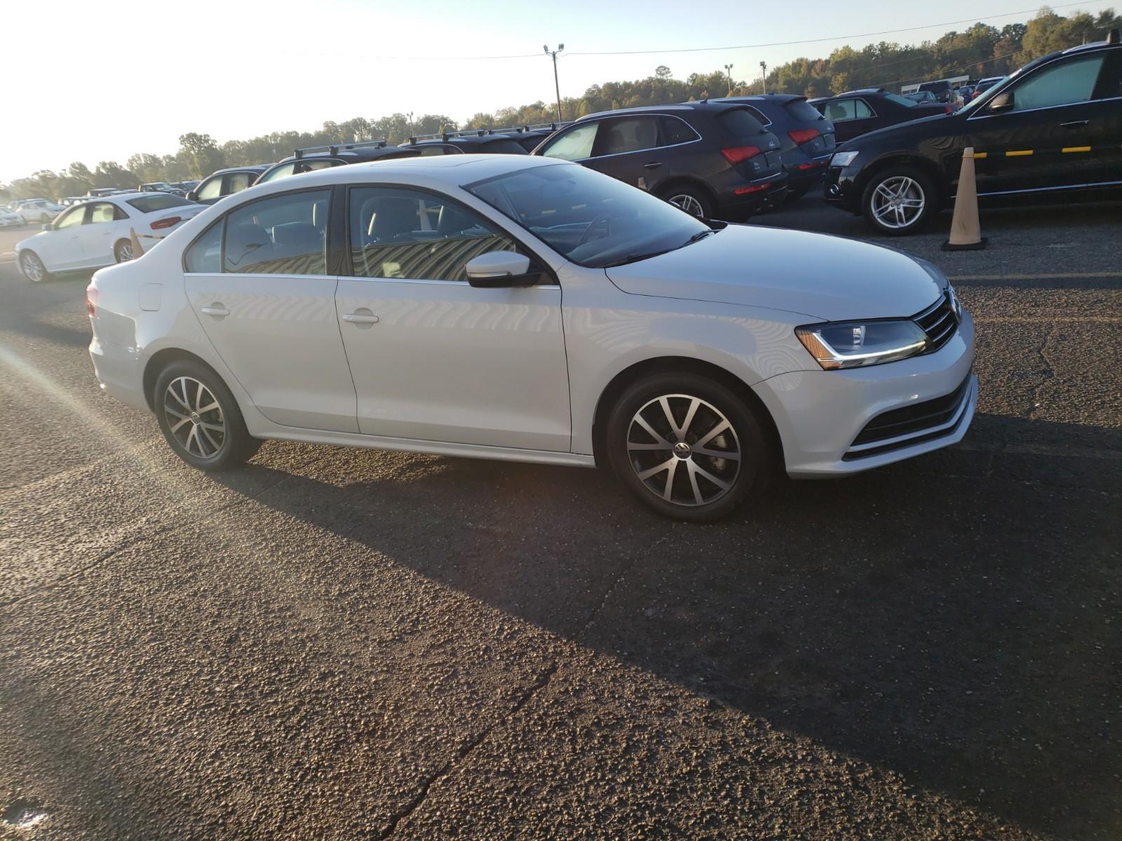 2017 Volkswagen JETTA 1.4T SE