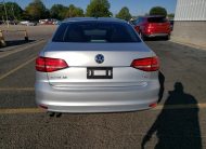 2015 Volkswagen JETTA SE W/CONNE