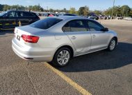 2015 Volkswagen JETTA SE W/CONNE