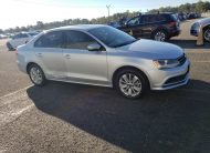 2015 Volkswagen JETTA SE W/CONNE