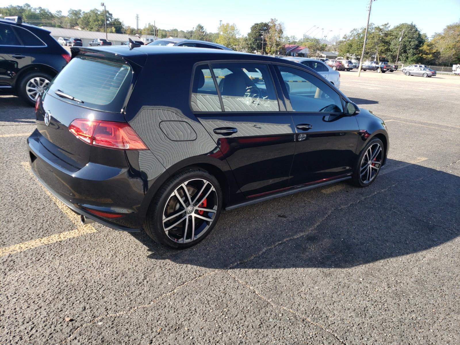 2017 Volkswagen GOLF GTI SPORT