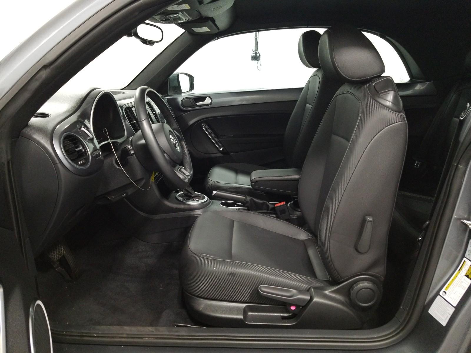 2016 Volkswagen BEETLE 1.8T S