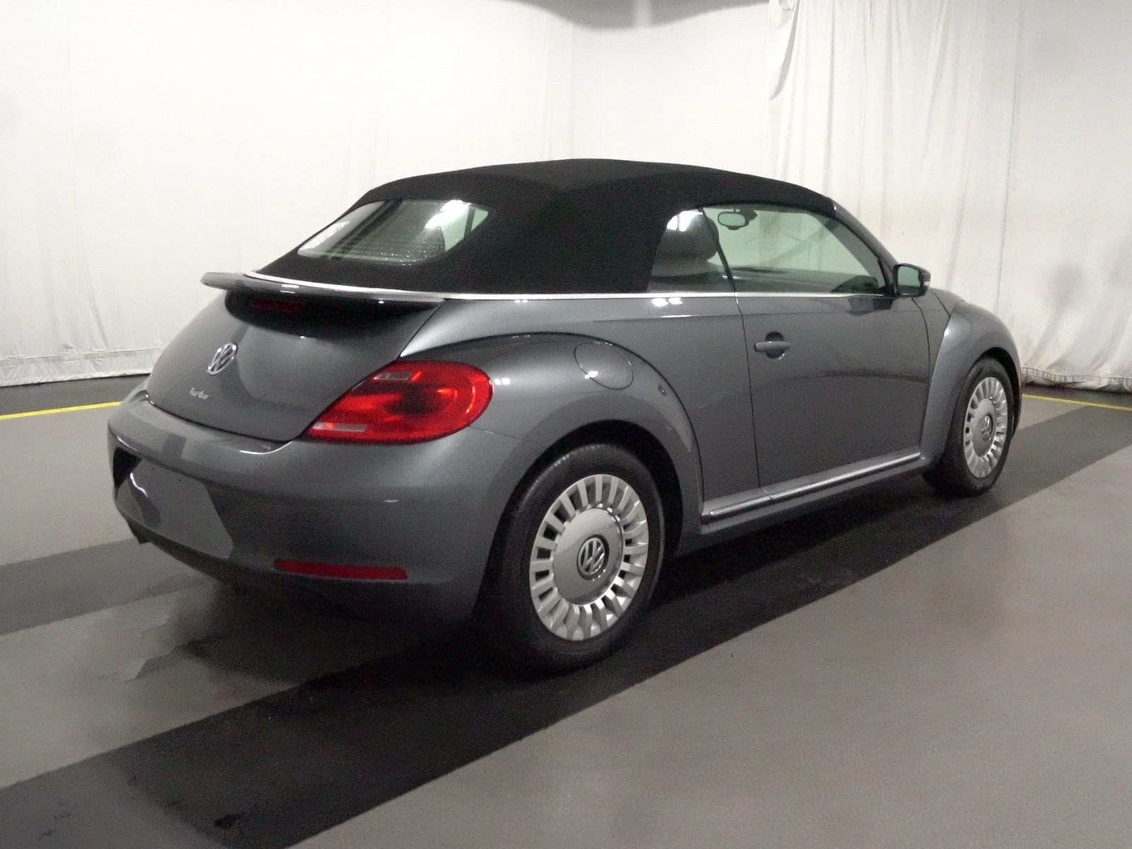 2016 Volkswagen BEETLE 1.8T S