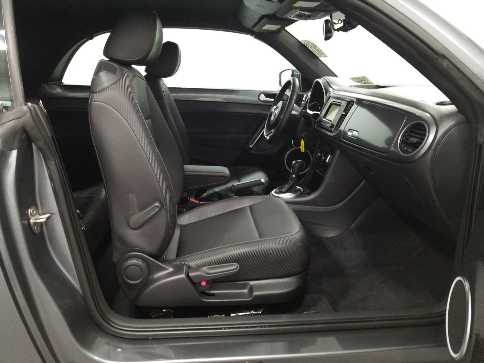 2016 Volkswagen BEETLE 1.8T S