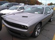 2016 Dodge CHALLENGER V6 SXT PLUS