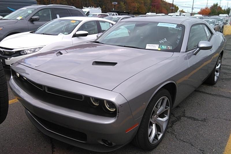 2016 Dodge CHALLENGER V6 SXT PLUS