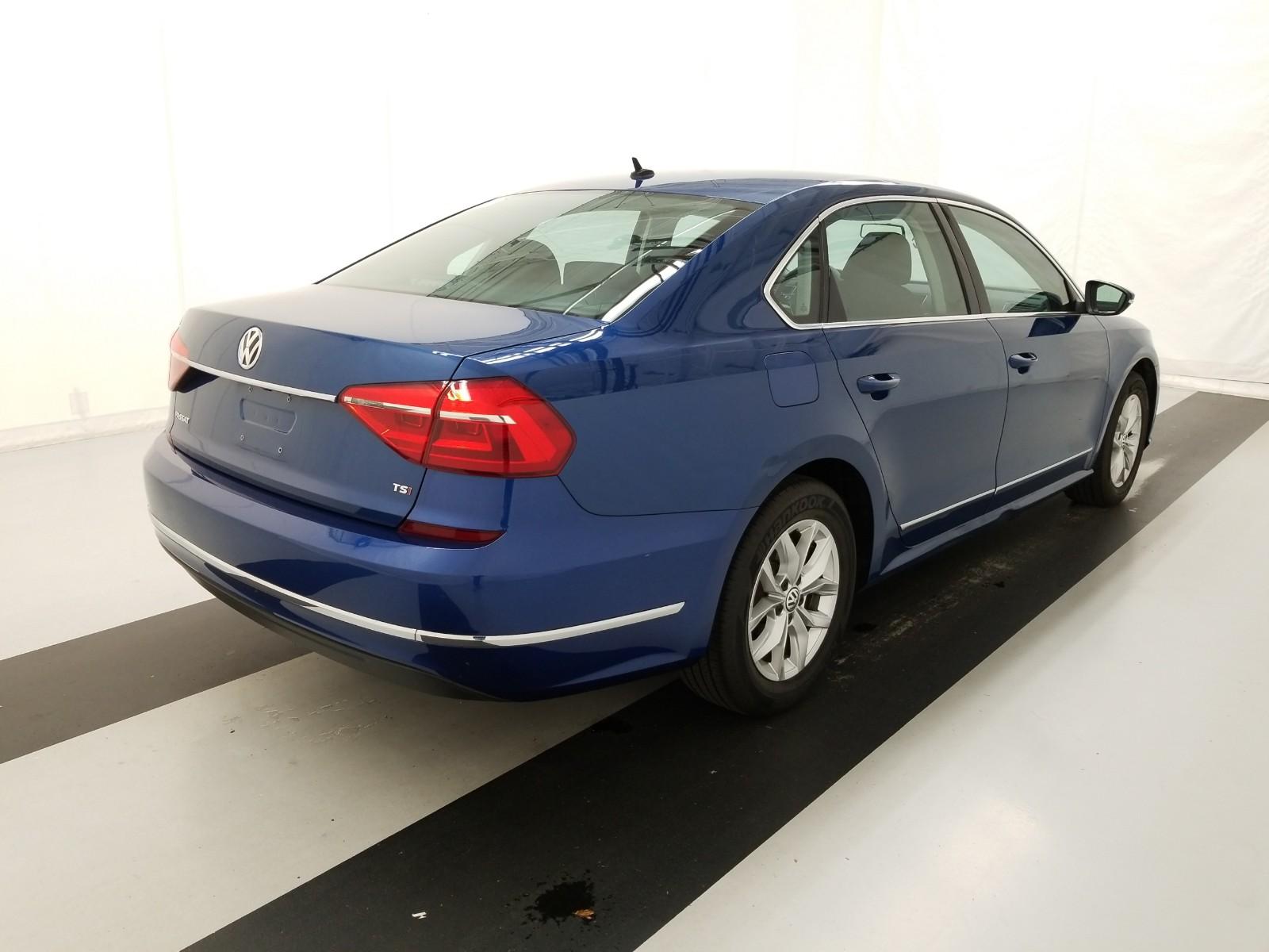 2016 Volkswagen PASSAT 4C 1.8T S