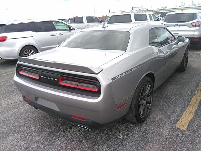 2015 Dodge CHALLENGER V6 SXT PLUS