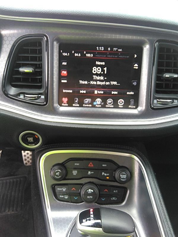 2015 Dodge CHALLENGER V6 SXT PLUS