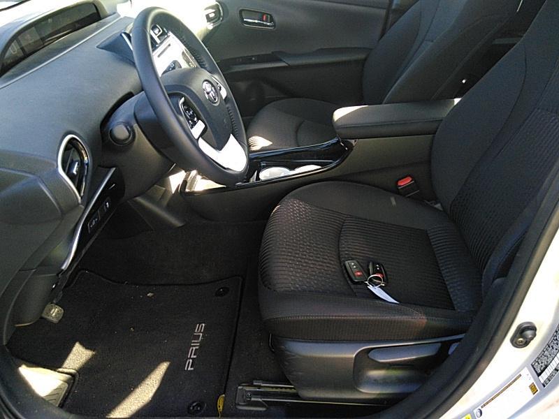 2016 Toyota PRIUS THREE