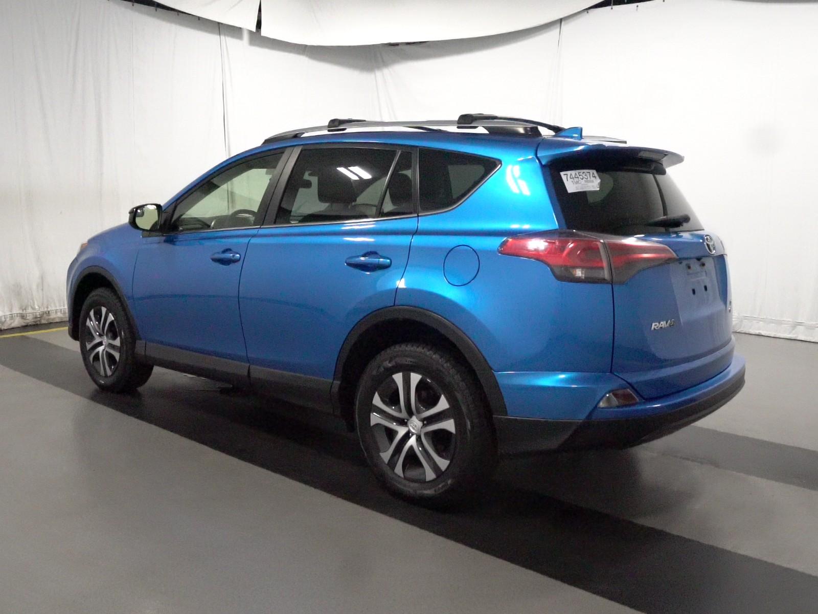 2017 Toyota RAV4 AWD LE