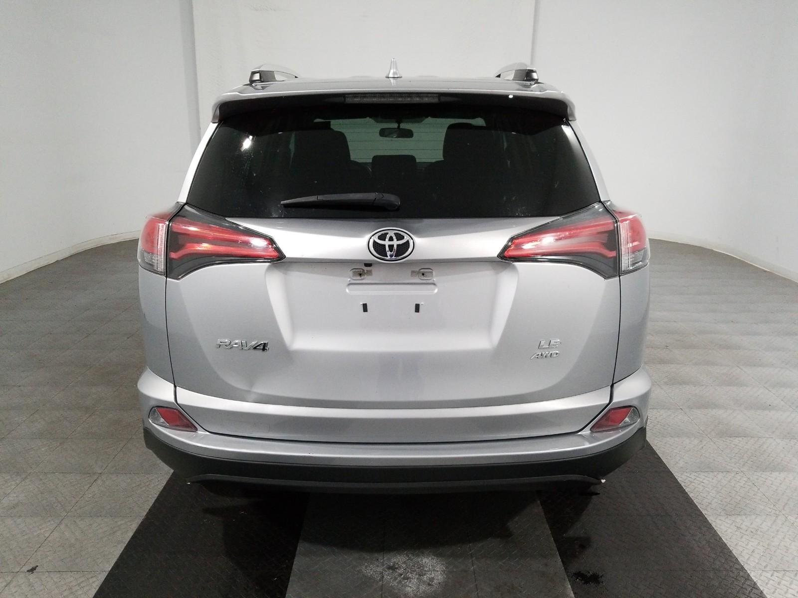 2016 Toyota RAV4 AWD LE