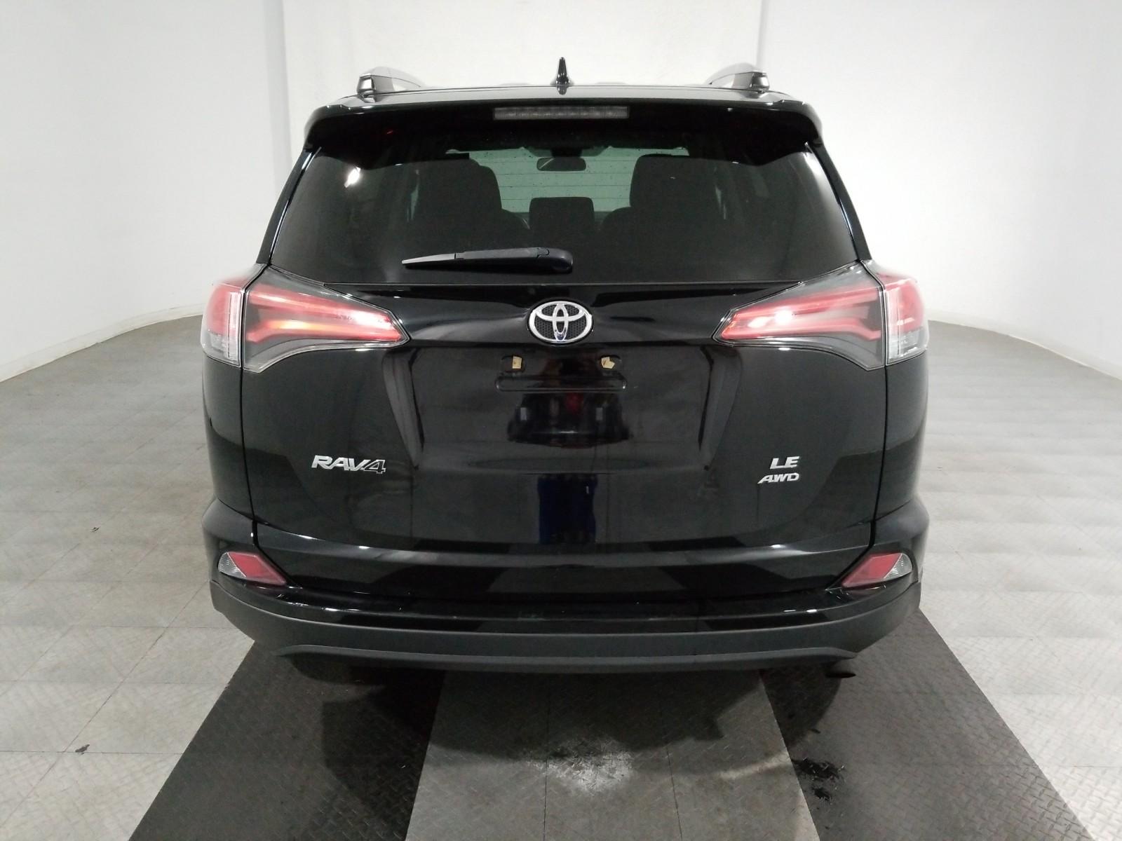 2017 Toyota RAV4 AWD LE