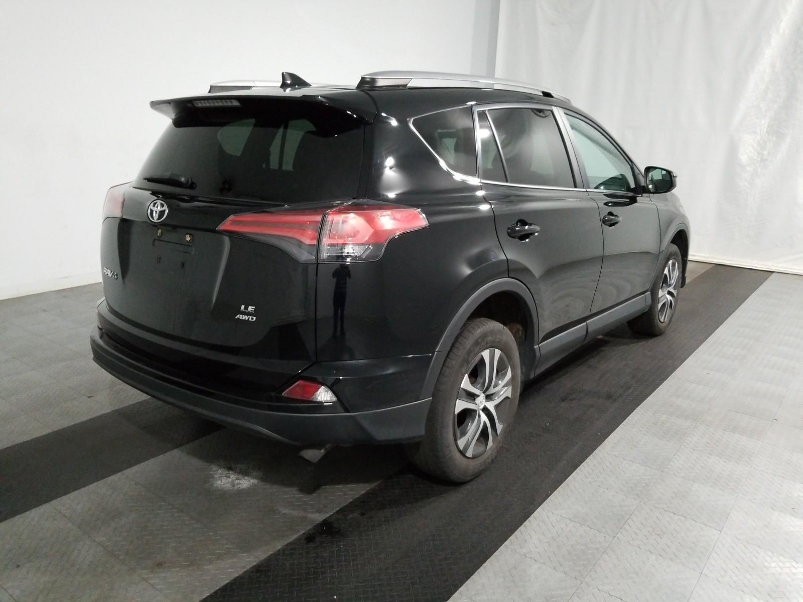 2017 Toyota RAV4 AWD LE