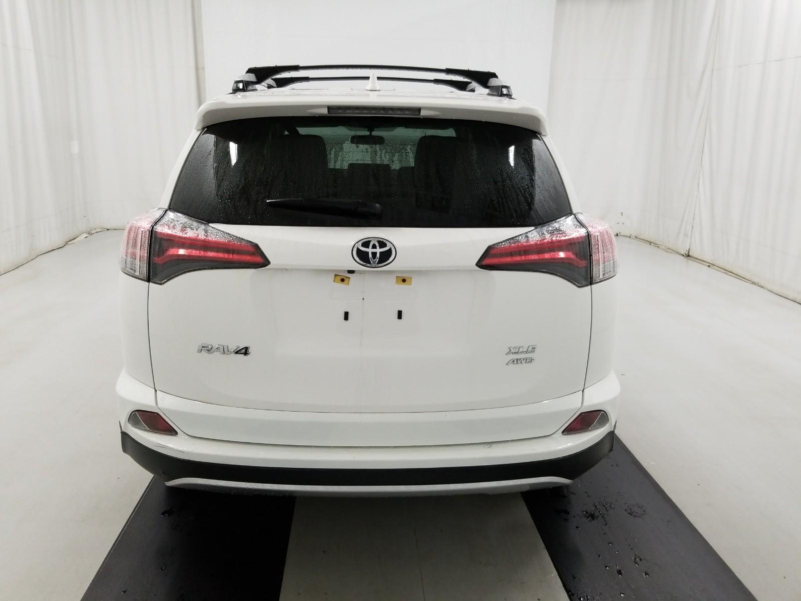 2016 Toyota RAV4 AWD XLE