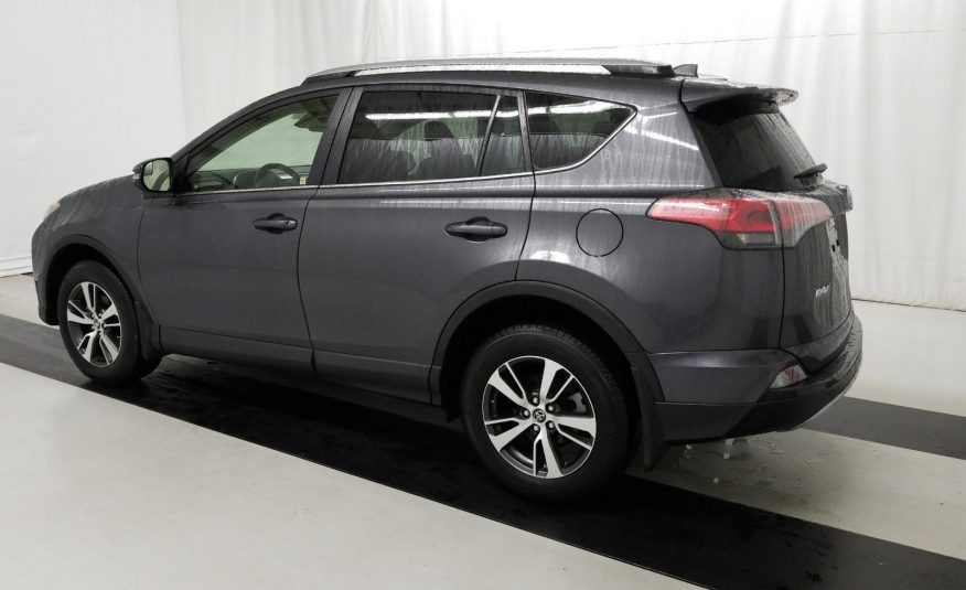 2017 Toyota RAV4 AWD XLE