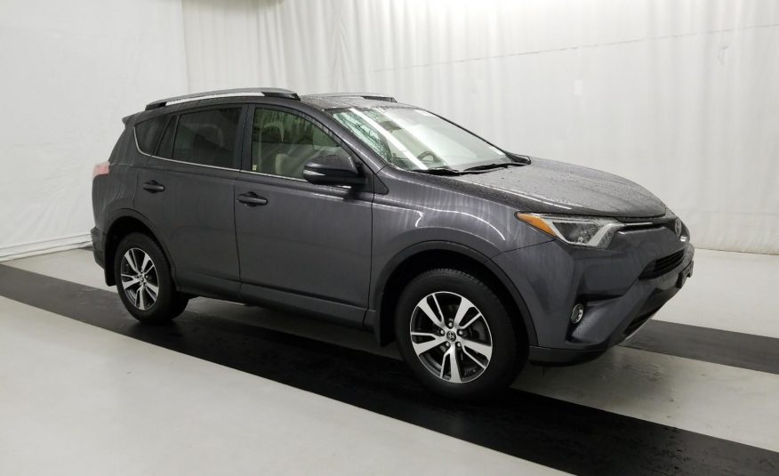 2017 Toyota RAV4 AWD XLE