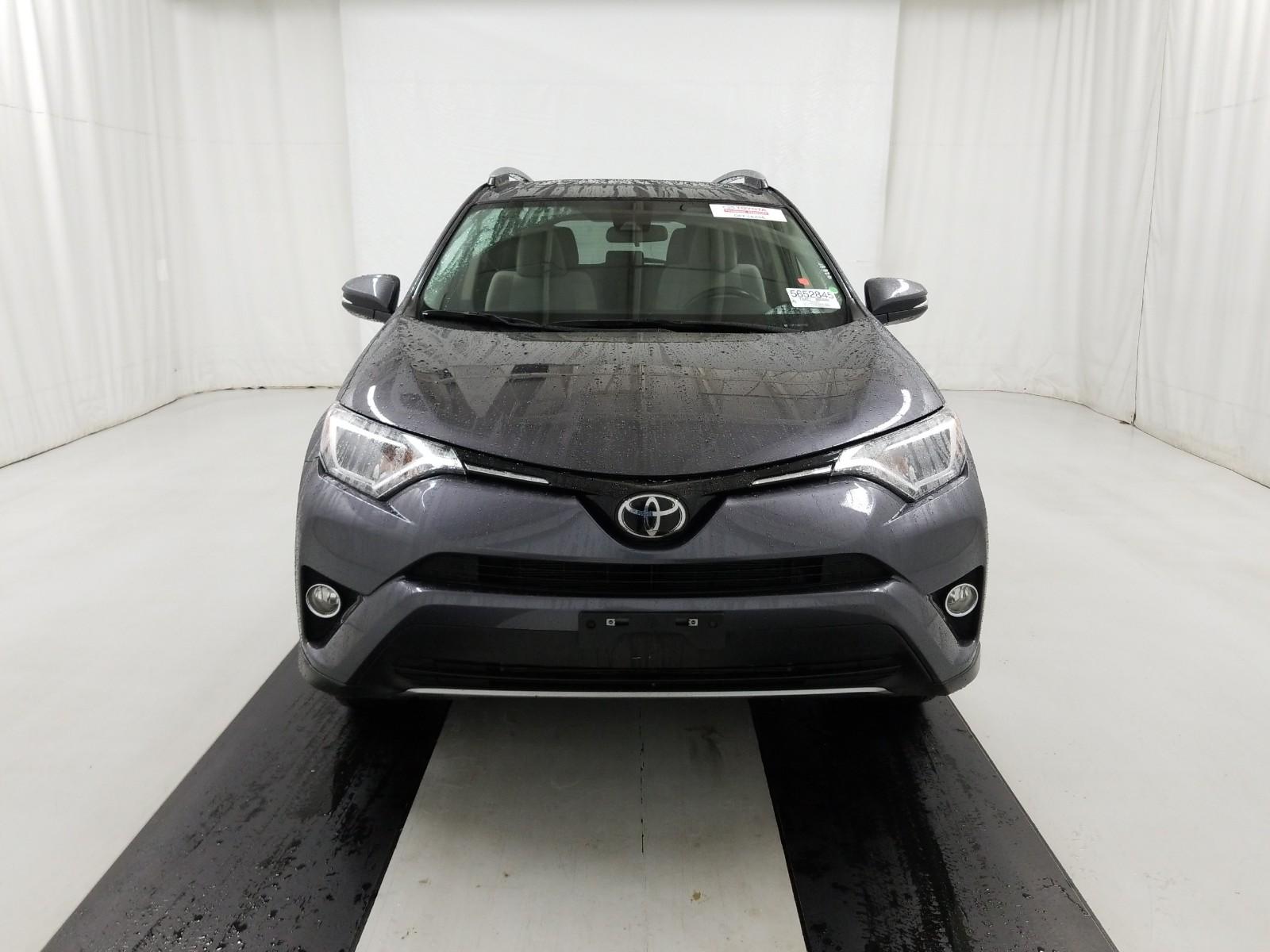 2017 Toyota RAV4 AWD XLE
