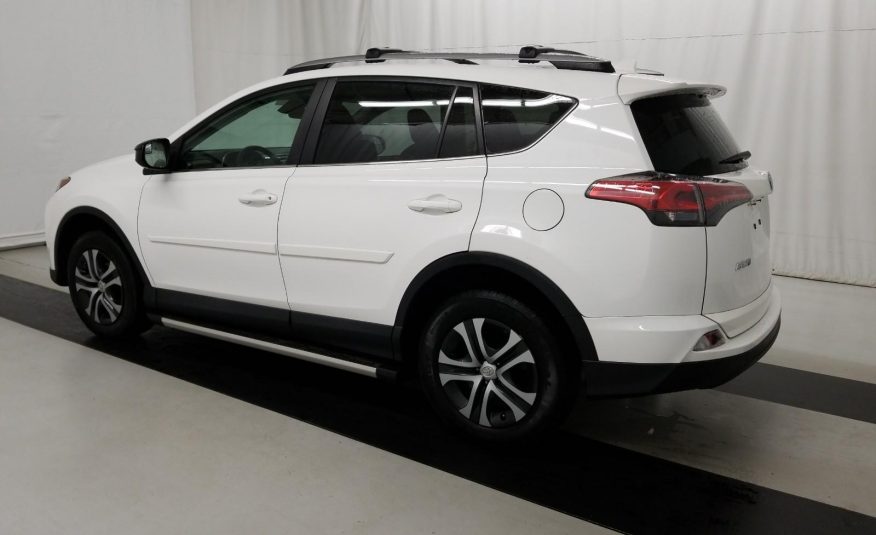 2017 Toyota RAV4 AWD LE