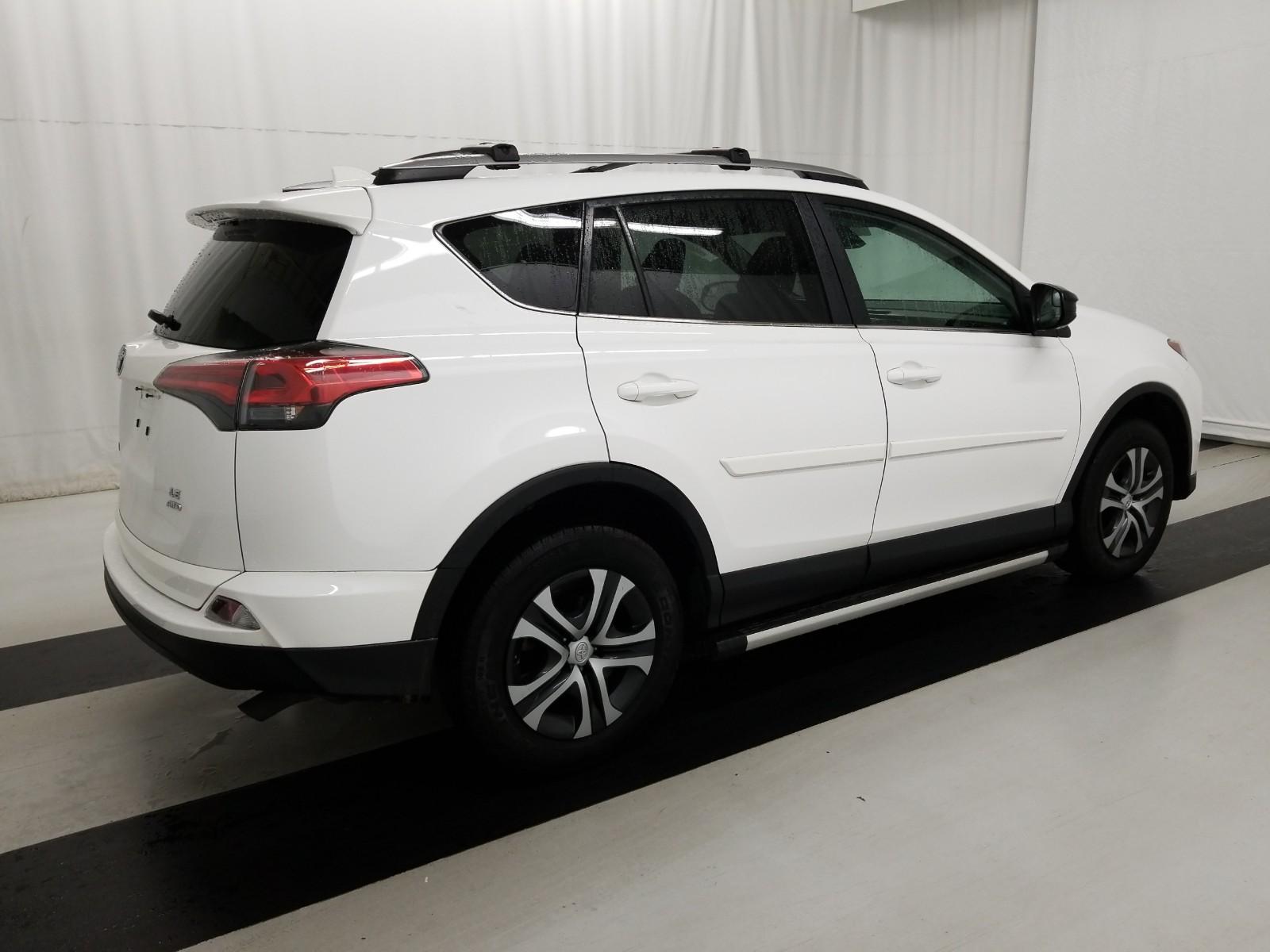 2017 Toyota RAV4 AWD LE