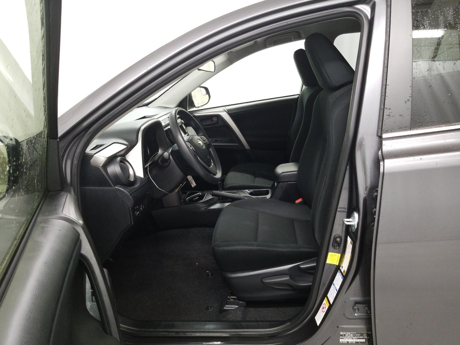 2017 Toyota RAV4 AWD LE