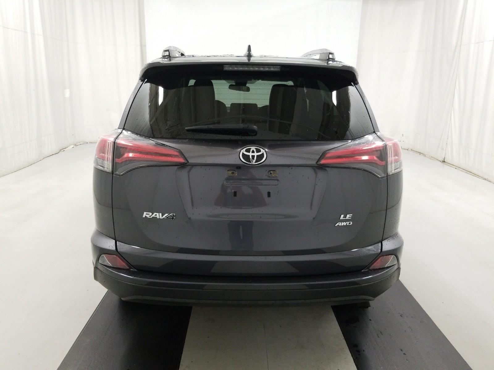 2017 Toyota RAV4 AWD LE