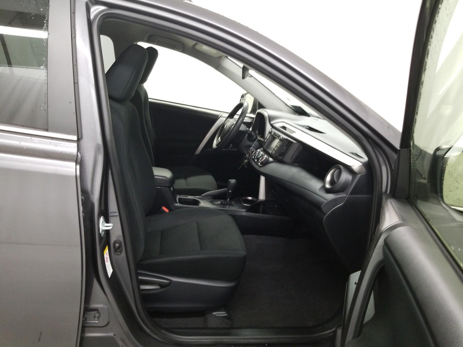 2017 Toyota RAV4 AWD LE