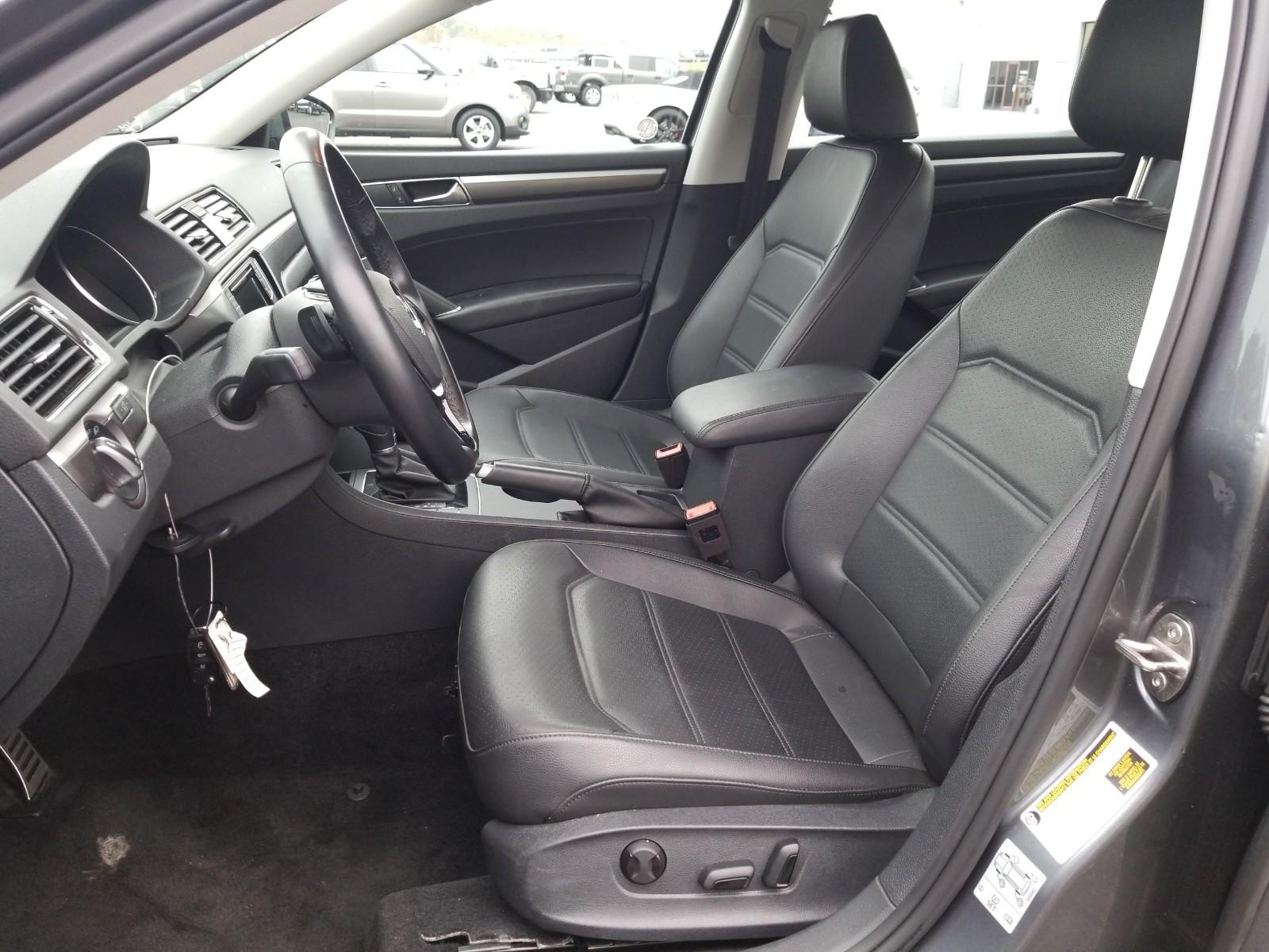 2018 Volkswagen PASSAT 4C R-LINE