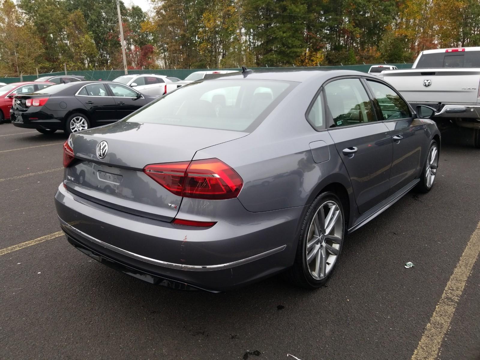 2018 Volkswagen PASSAT 4C R-LINE