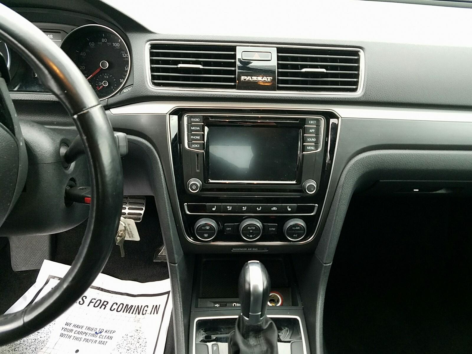 2018 Volkswagen PASSAT 4C 2.0T S