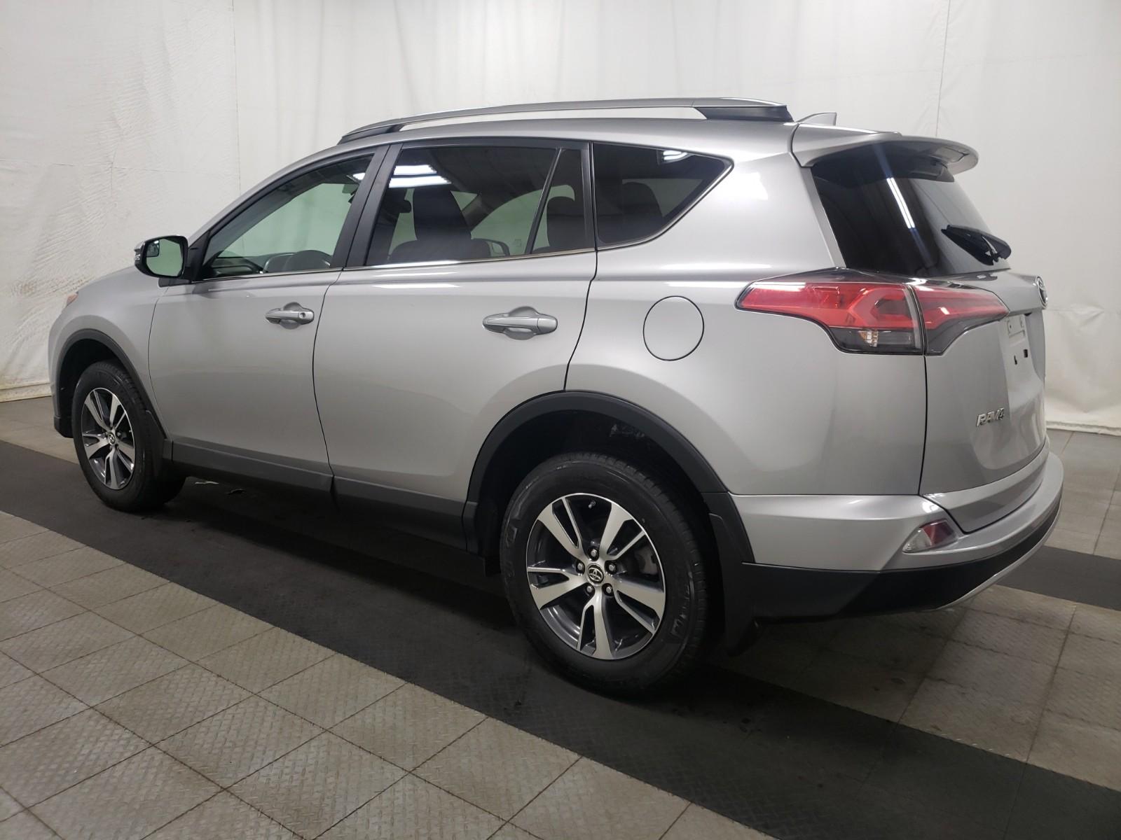 2017 Toyota RAV4 AWD XLE